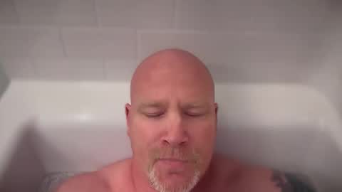 Snapshot of multipopper chatting on 11/10/25, 12:31 multipopper online show from 11/10/25, 12:31