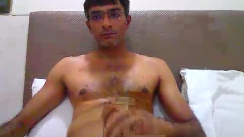 Snapshot of mumbaimonster8inch chatting on 10/29/25, 11:56 rajesh engineer online show from 10/29/25, 11:56