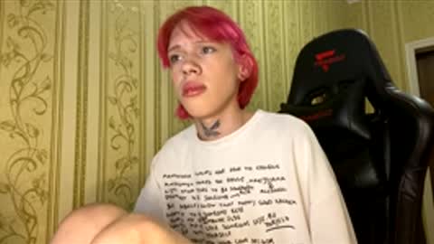 Snapshot of mun_poli chatting on 12/04/25, 02:37 Polik online show from 12/04/25, 02:37