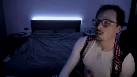 muna_sef online show from 04/16/26, 09:39