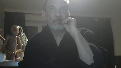 Snapshot of munch10 chatting on 12/01/24, 08:31 munch10 online show from 12/01/24, 08:31