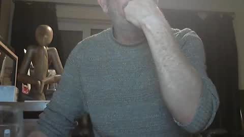 Snapshot of munch10 chatting on 02/16/25, 10:32 munch10 online show from 02/16/25, 10:32