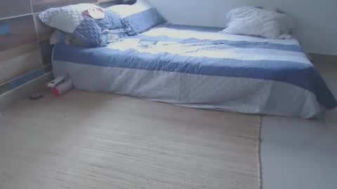   online show from 09/11/25, 04:40