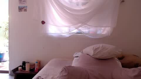 Snapshot of munchi_ chatting on 04/01/26, 05:10 online show from 04/01/26, 05:10