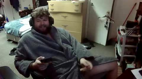 Snapshot of munchie3w chatting on 12/11/24, 07:57 munchieee online show from 12/11/24, 07:57