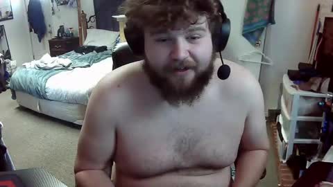 Snapshot of munchie3w chatting on 01/25/25, 06:35 munchieee online show from 01/25/25, 06:35