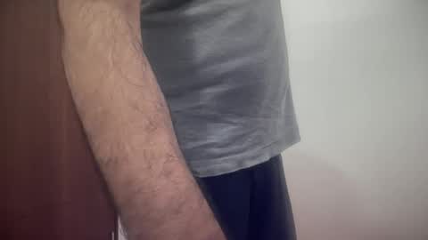 Snapshot of munnabobby2008 chatting on 09/16/25, 04:41 munnabobby2008 online show from 09/16/25, 04:41