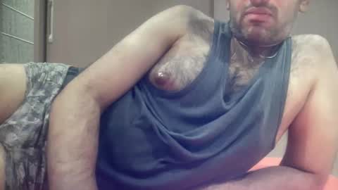 Snapshot of munnabobby2008 chatting on 10/13/25, 10:15 munnabobby2008 online show from 10/13/25, 10:15