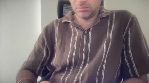 Snapshot of munnabobby2008 chatting on 11/18/25, 05:34 munnabobby2008 online show from 11/18/25, 05:34