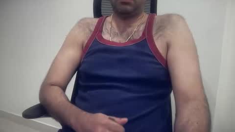 Snapshot of munnabobby2008 chatting on 11/19/25, 06:46 munnabobby2008 online show from 11/19/25, 06:46