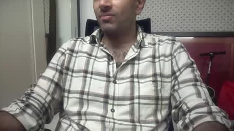 Snapshot of munnabobby2008 chatting on 01/06/26, 01:26 munnabobby2008 online show from 01/06/26, 01:26