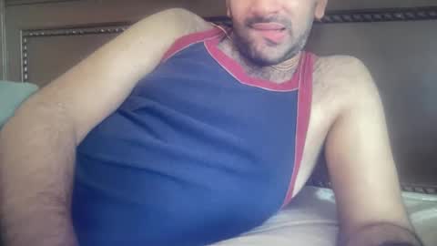 Snapshot of munnabobby2008 chatting on 03/14/26, 11:48 munnabobby2008 online show from 03/14/26, 11:48