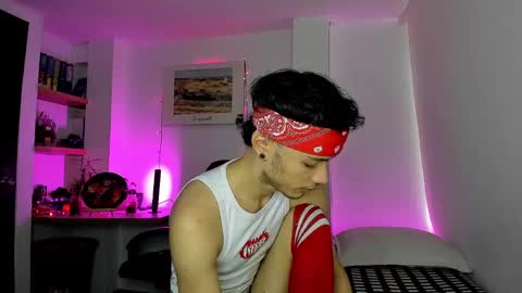 murielkarmesi online show from 01/03/25, 08:11