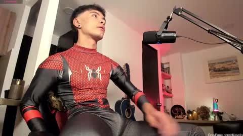 murielkarmesi online show from 11/06/25, 12:44