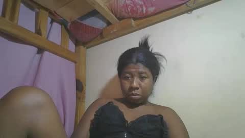 Snapshot of murielleee chatting on 03/22/26, 02:42 murielleee online show from 03/22/26, 02:42