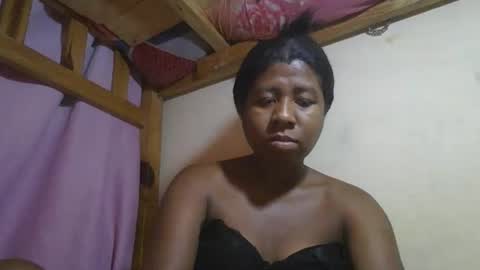 Snapshot of murielleee chatting on 03/23/26, 04:11 murielleee online show from 03/23/26, 04:11