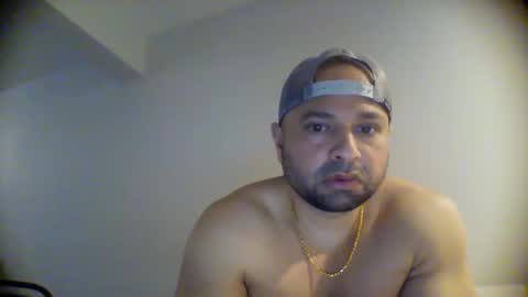 Snapshot of muscle794 chatting on 03/16/26, 06:23 Cool Traveler online show from 03/16/26, 06:23