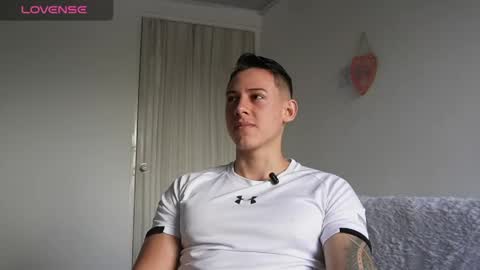 Snapshot of muscle_king_cum chatting on 05/20/26, 01:39 muscle_king_cum online show from 05/20/26, 01:39