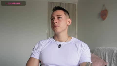 Snapshot of muscle_king_cum chatting on 05/27/26, 12:57 muscle_king_cum online show from 05/27/26, 12:57