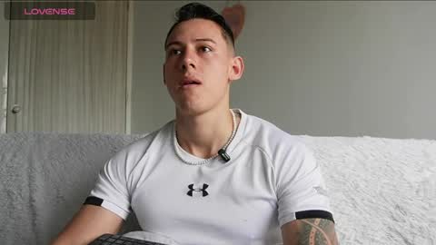 Snapshot of muscle_king_cum chatting on 05/28/26, 12:57 muscle_king_cum online show from 05/28/26, 12:57