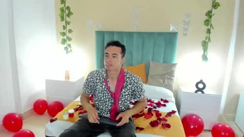 Snapshot of muscle_scott chatting on 09/20/25, 12:17 muscle scott online show from 09/20/25, 12:17