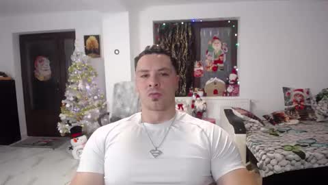Snapshot of muscleaj69 chatting on 11/17/25, 03:29 AJ online show from 11/17/25, 03:29