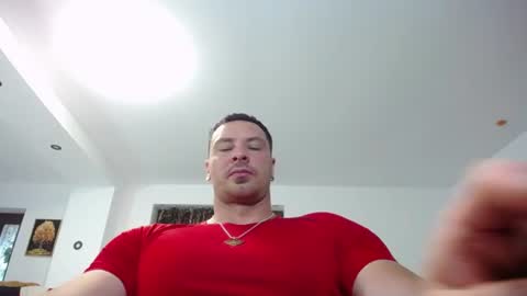 Snapshot of muscleaj69 chatting on 06/26/26, 06:07 AJ online show from 06/26/26, 06:07