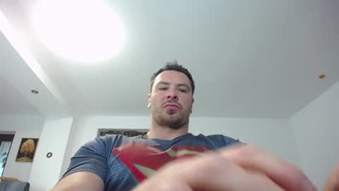 Snapshot of muscleaj69 chatting on 07/11/26, 06:16 AJ online show from 07/11/26, 06:16