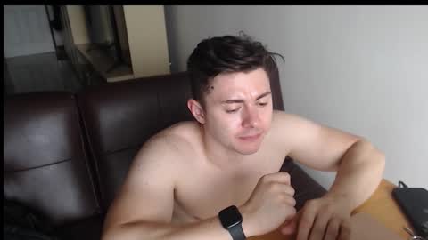 Everet online show from 09/23/25, 04:15