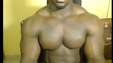 musclegod23 online show from 02/10/25, 10:19