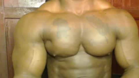 musclegod23 online show from 09/26/25, 02:26