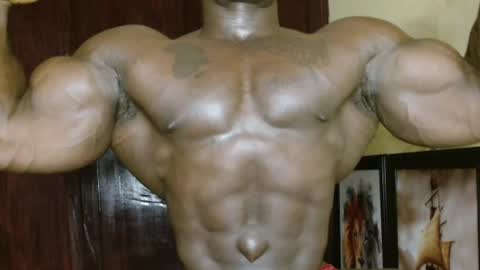 Snapshot of musclegodsammy23 chatting on 03/19/26, 01:31 musclegod23 online show from 03/19/26, 01:31