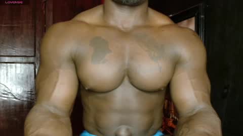 Snapshot of musclegodsammy23 chatting on 04/08/26, 09:09 musclegod23 online show from 04/08/26, 09:09