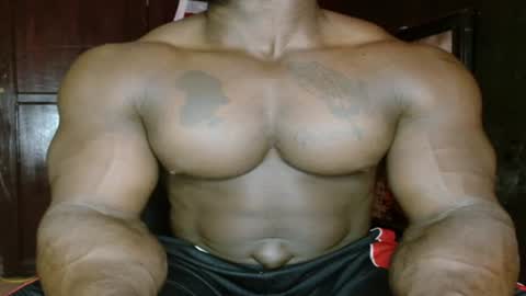 musclegod23 online show from 07/14/26, 07:08