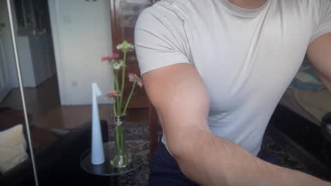 musclehair3 online show from 09/23/25, 10:18