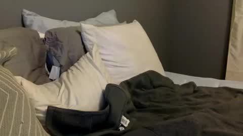 Snapshot of muscles4same chatting on 10/26/25, 11:42 muscles4same online show from 10/26/25, 11:42