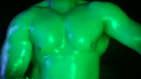 Hulk Muscles - NEW ACCOUNT online show from 04/15/26, 09:59