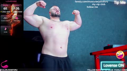 Snapshot of muscularjohnforu chatting on 04/30/26, 07:25 click icon for peach online show from 04/30/26, 07:25