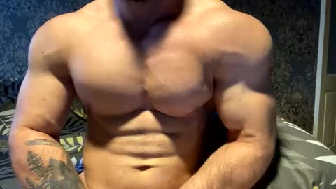 Snapshot of muscularjuggler chatting on 09/16/25, 12:55 muscularjuggler online show from 09/16/25, 12:55