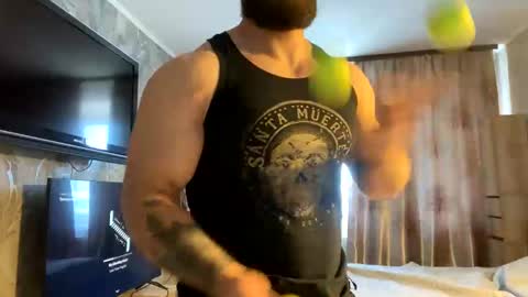 muscularjuggler online show from 02/04/26, 05:57