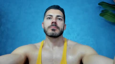 Snapshot of muscularmaster chatting on 05/16/26, 09:35 muscularmaster onlyfans online show from 05/16/26, 09:35