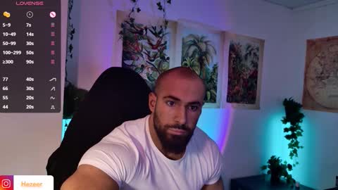 Snapshot of musculusx chatting on 09/30/25, 11:48 Musculus online show from 09/30/25, 11:48