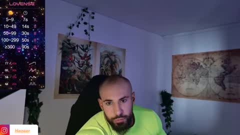 Snapshot of musculusx chatting on 10/04/25, 03:32 Musculus online show from 10/04/25, 03:32