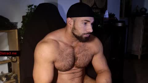 Snapshot of musculusx chatting on 12/02/25, 12:54 Musculus online show from 12/02/25, 12:54