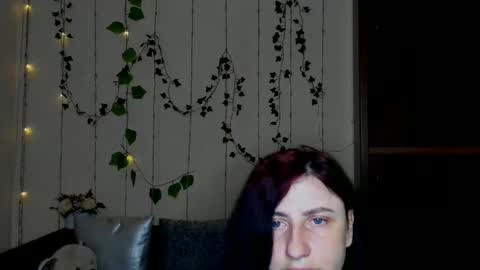 Jeneva online show from 04/12/26, 05:29