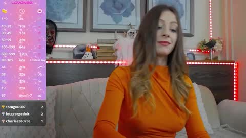 Luna  online show from 10/24/25, 08:38