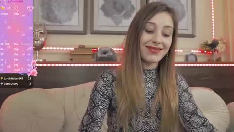 Luna  online show from 11/25/25, 07:14