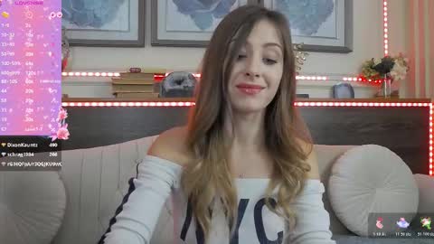 Luna  online show from 11/26/25, 10:44