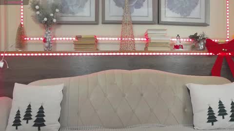 Luna  online show from 12/18/25, 09:32