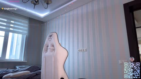 Snapshot of museleks chatting on 12/24/24, 08:00 Aleksa online show from 12/24/24, 08:00